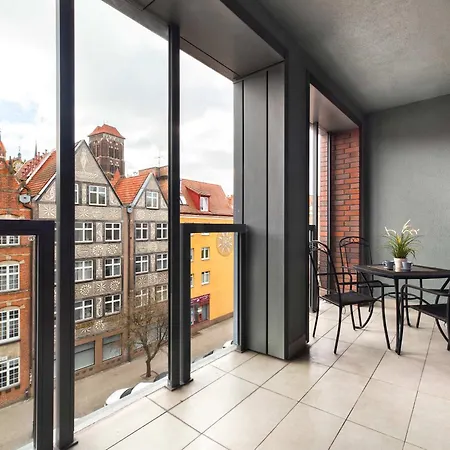 Kwartal Kamienic Old Town View By Elite