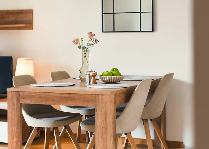 Kwartal Kamienic Old Town View By Elite