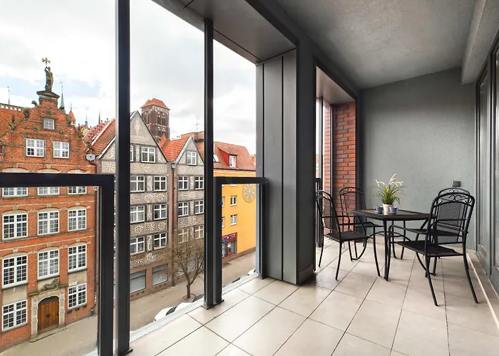 Kwartal Kamienic Old Town View By Elite